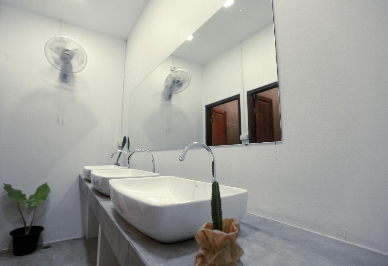 Petit Espace Boutique Hostel Vientiane Exterior foto